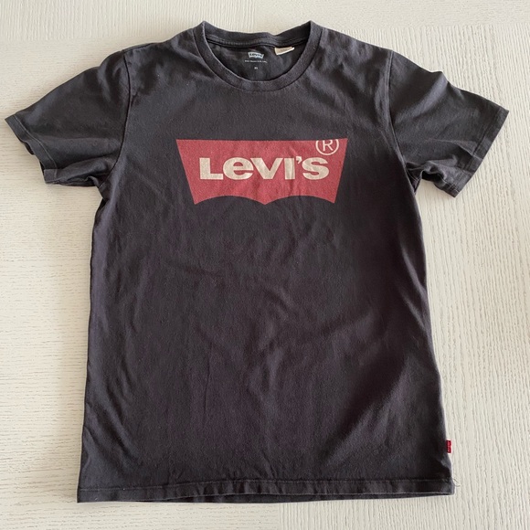 Levi's Other - ‼️ REDUCED ‼️ Authentic LEVIS Short Sleeve T-Shirt